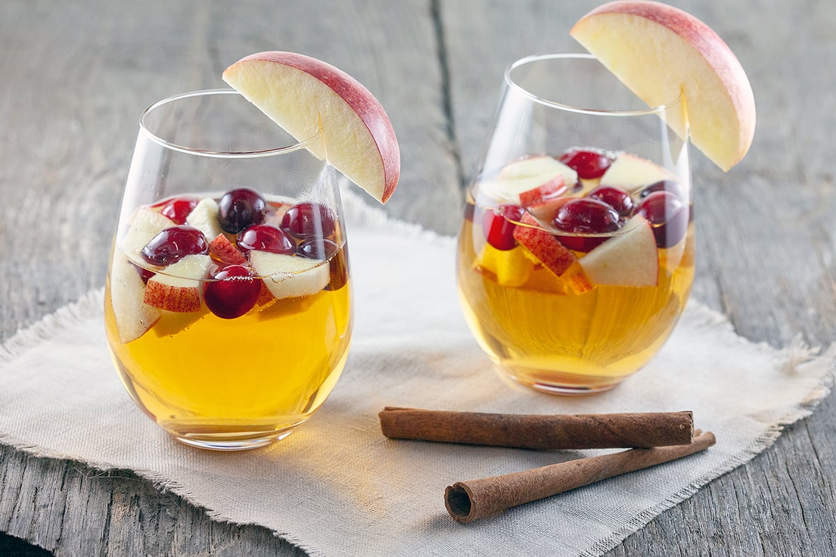 Apple cocktail