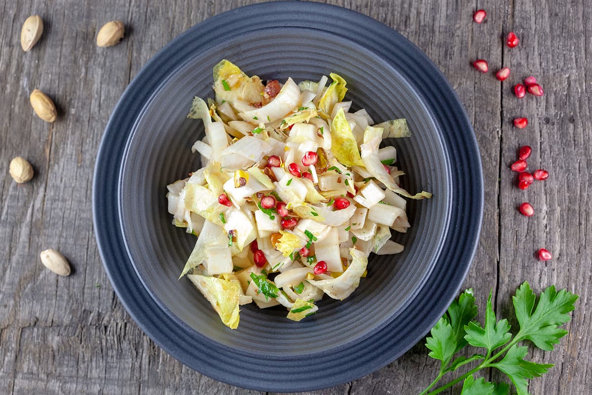 Chicory salad with pomegranate