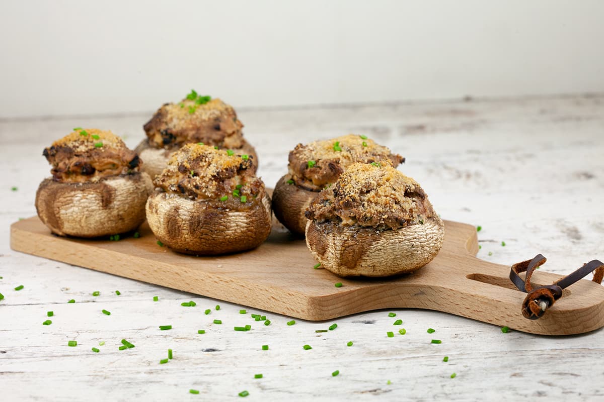 Ricotta stuffed mushrooms (oven baked)