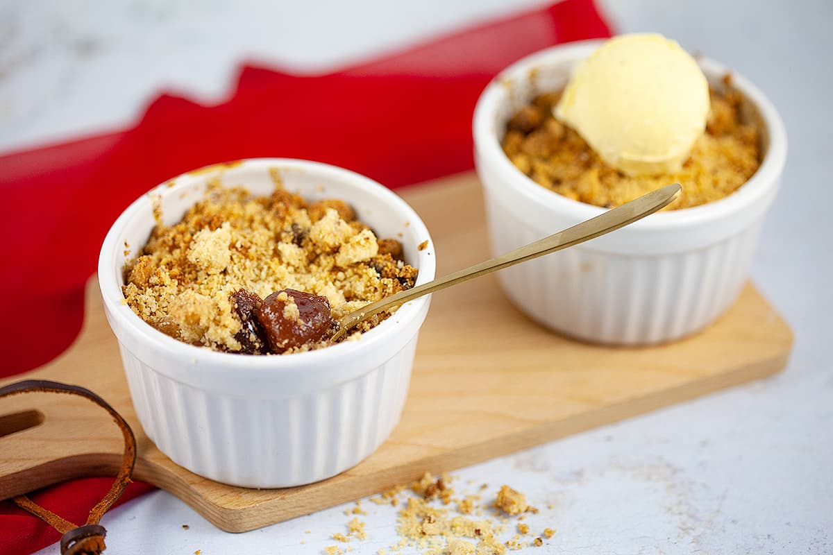 Cherry crumble