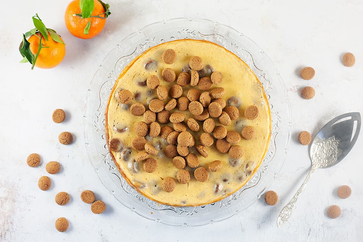 Dutch pepernoten cheesecake