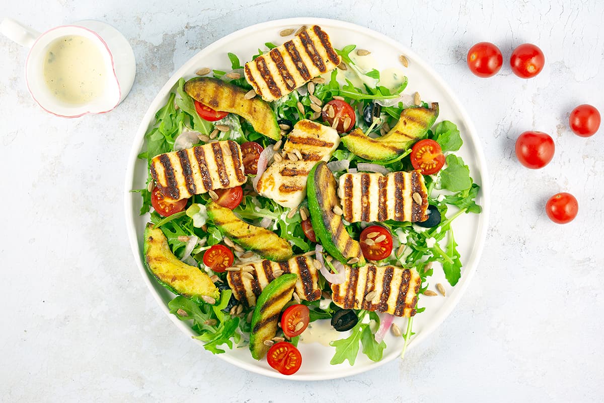 Halloumi salad (super simple)
