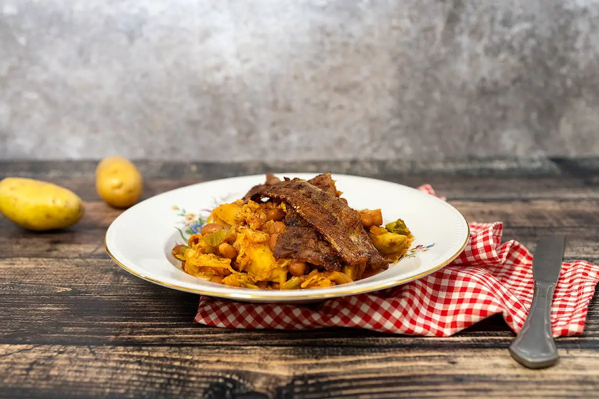 Dutch brown bean casserole with streaky bacon