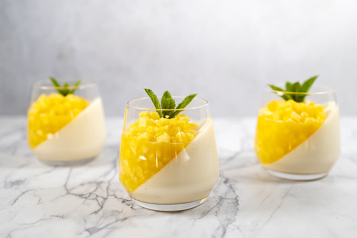 Mango panna cotta – creamy and soft