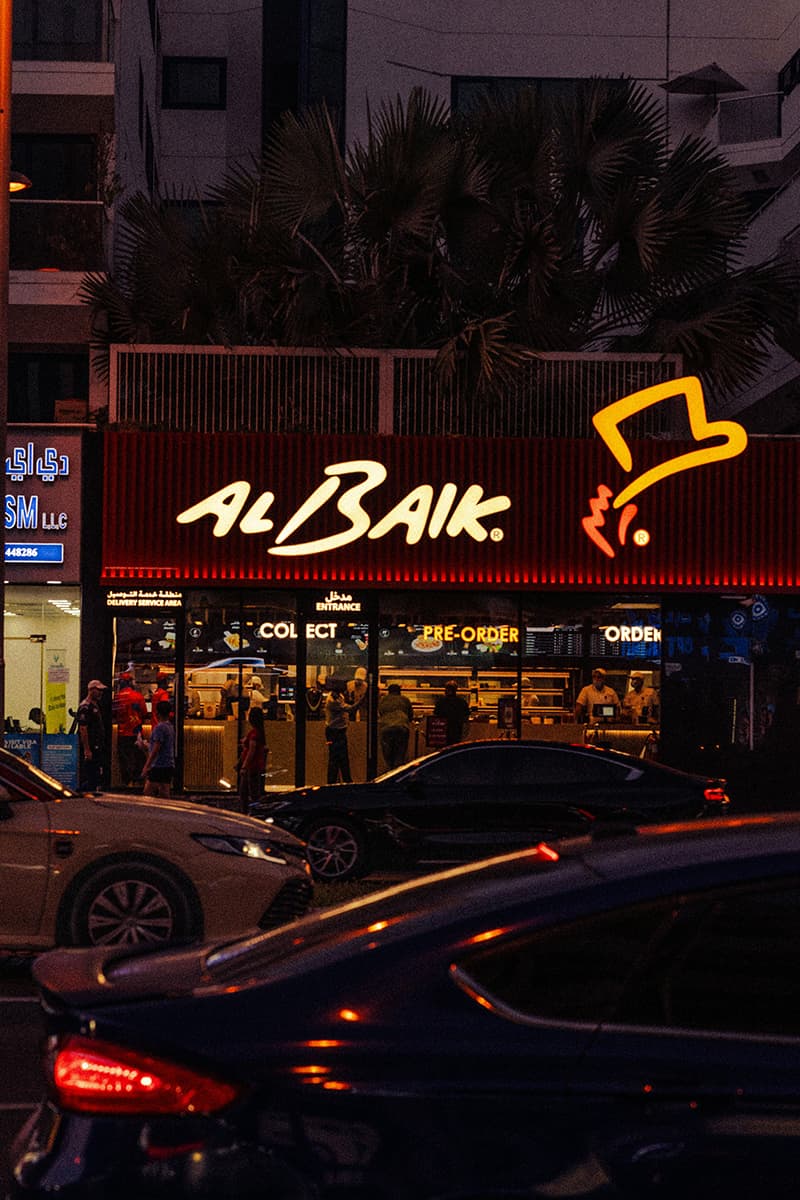 Eating Out with a Car in Dubai: A Practical Guide