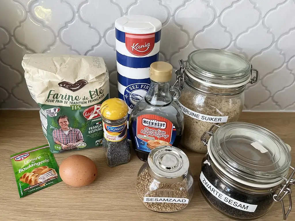 Homemade bagels ingredients