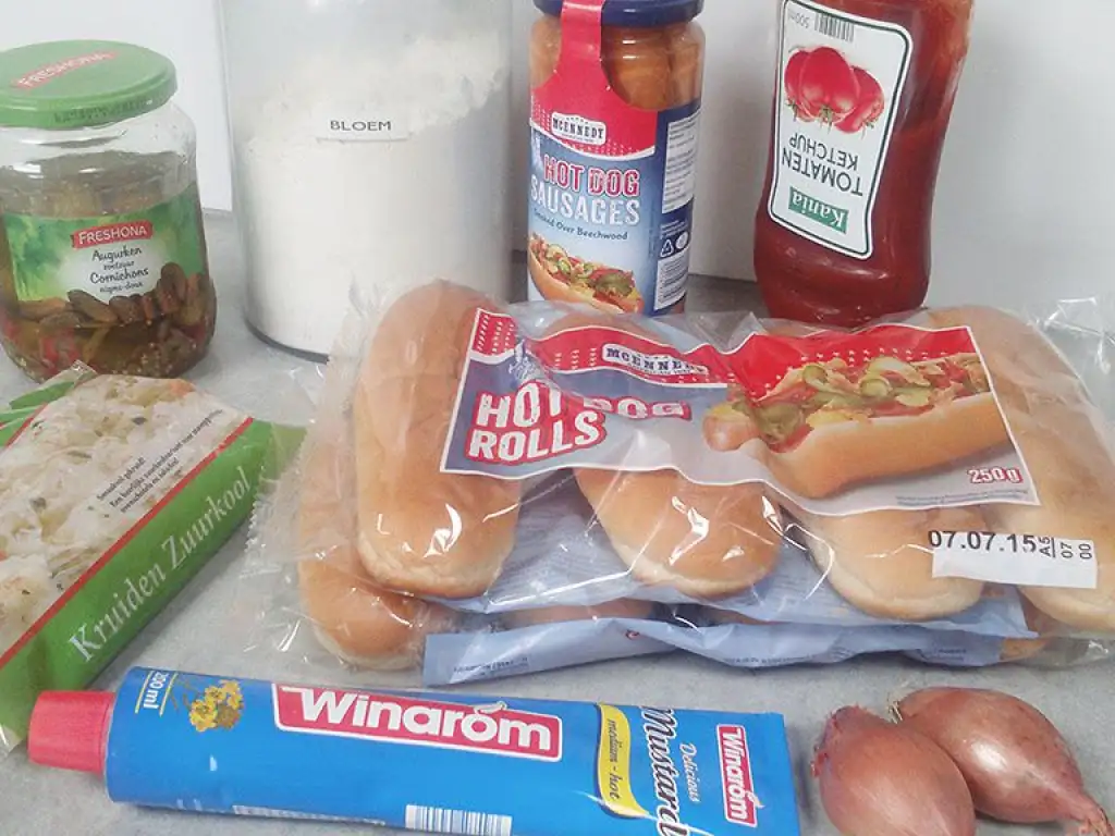 Hot dogs ingredients