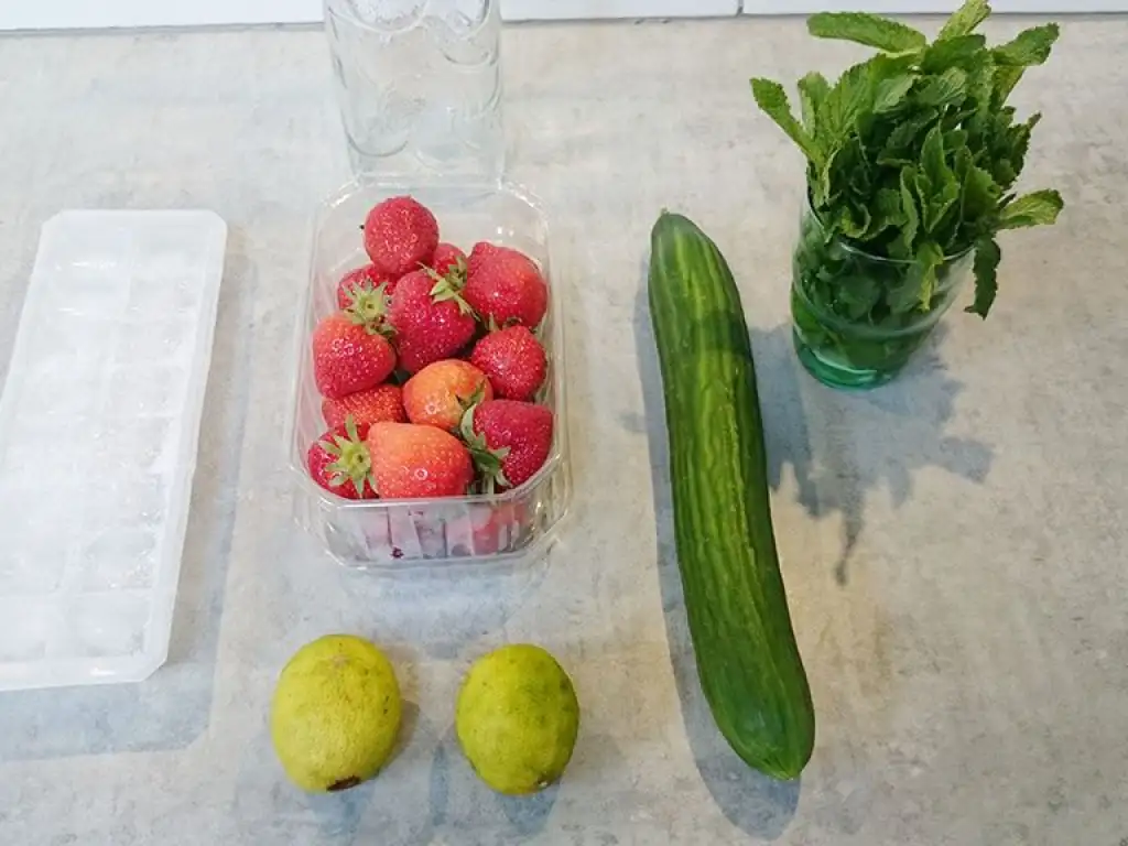 Strawberry, lime, cucumber and mint water ingredients