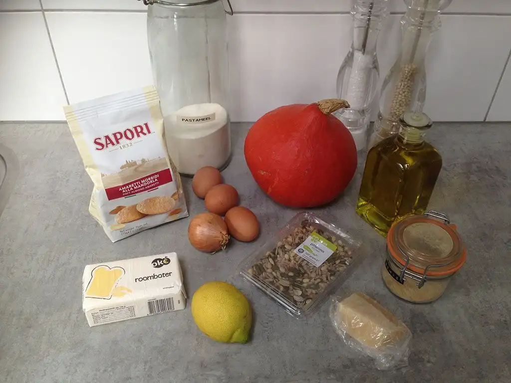 Pumpkin and amaretti ravioli ingredients