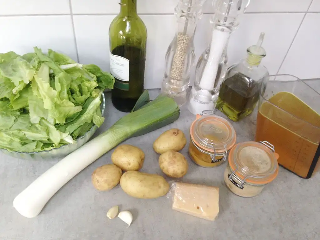 Escarole and potato soup ingredients