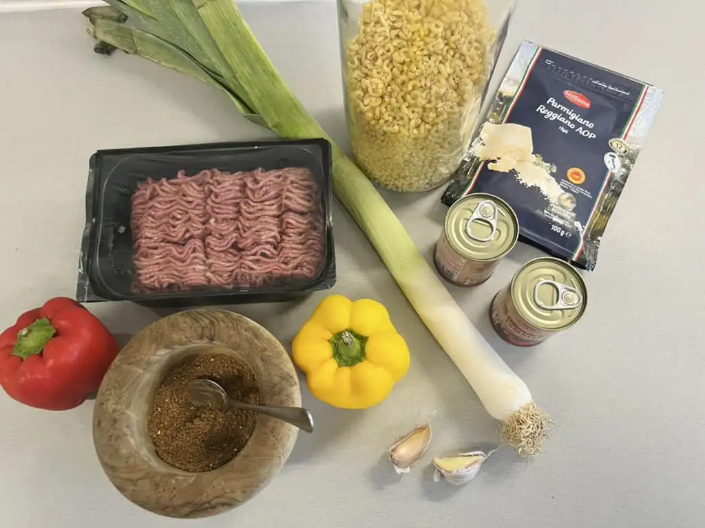 Easy beef macaroni ingredients