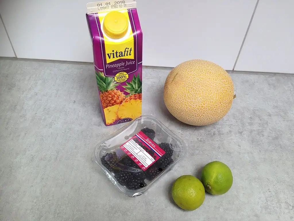 Drinkable fruit salad ingredients