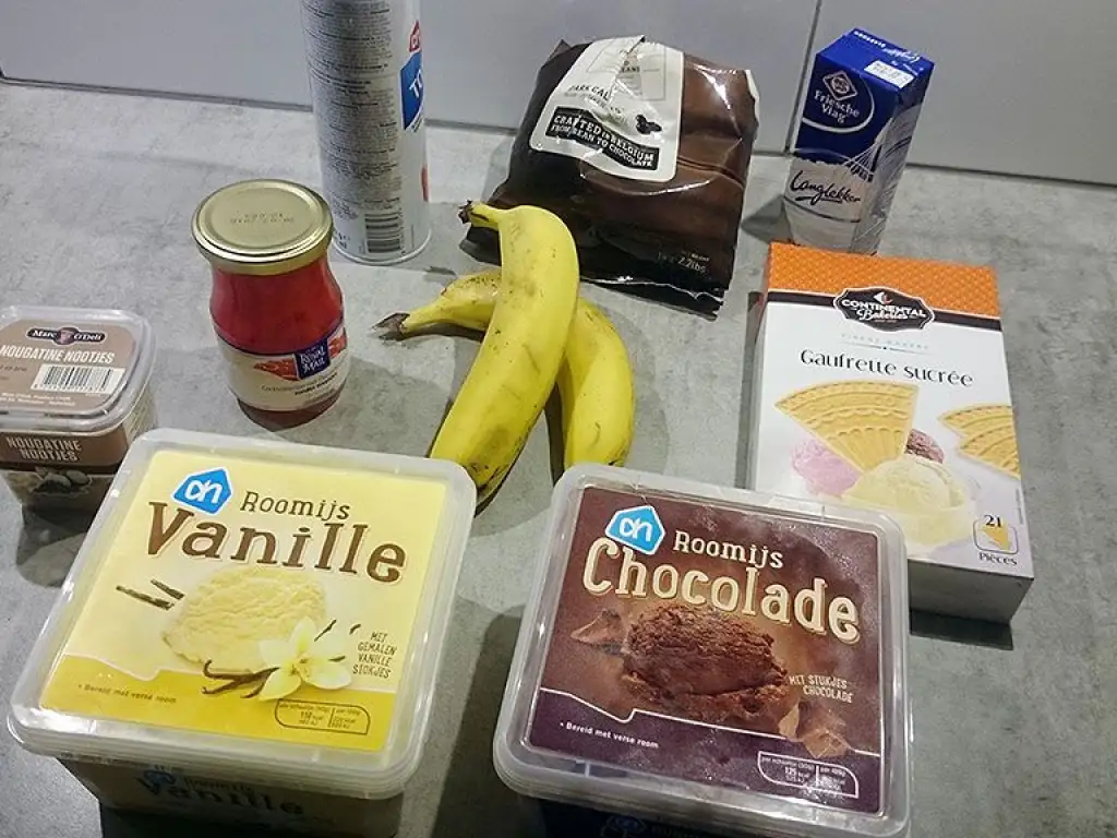 Banana split ingredients