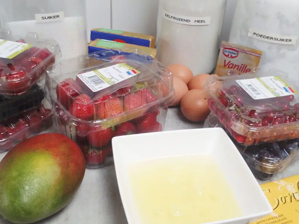 Summer fruit celebration cake ingredients