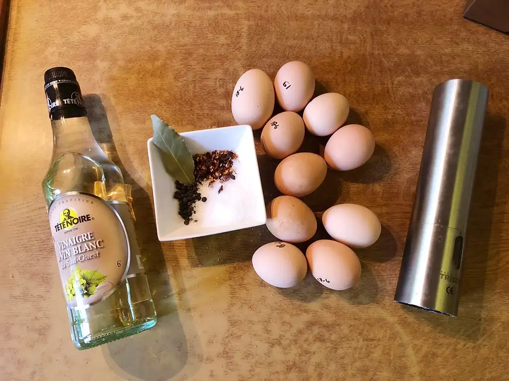 Pickled eggs ingredients