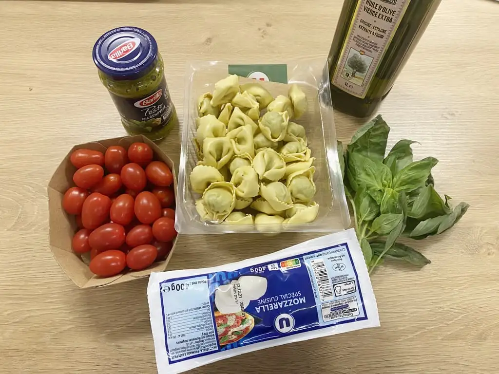 Tortellini skewers ingredients