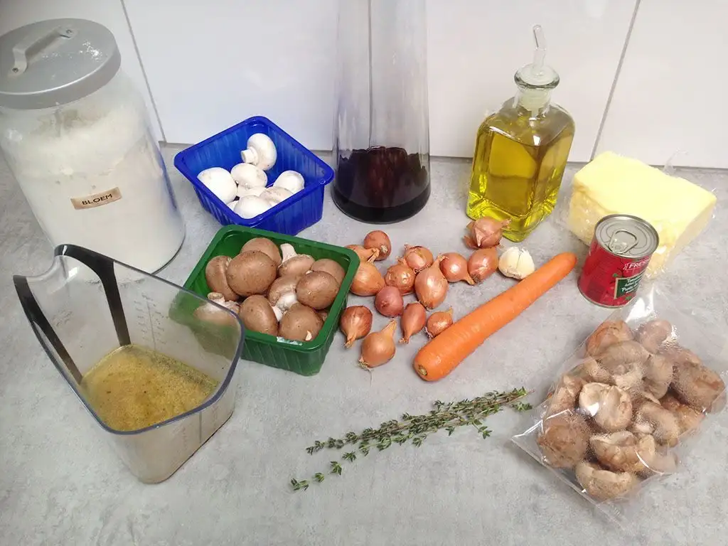 Vegetarian mushroom Bourguignon ingredients
