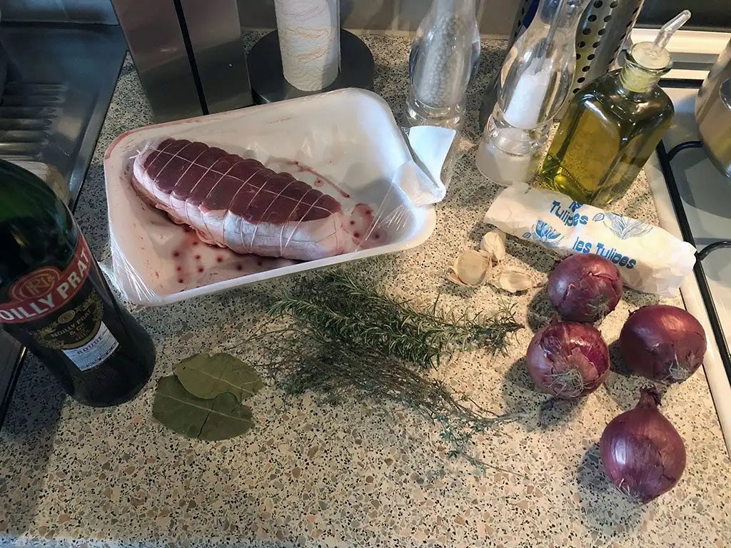Roast beef with caramelised onions ingredients