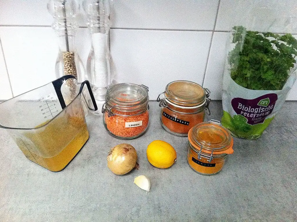 Red lentil soup ingredients