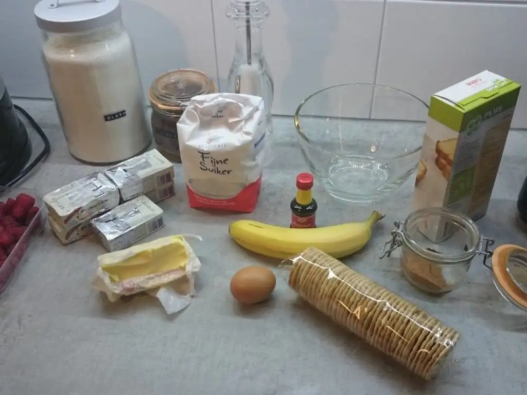Mini raspberry and banana shortcakes ingredients