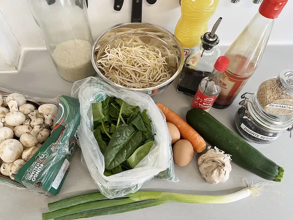 Vegetarian bibimbap ingredients