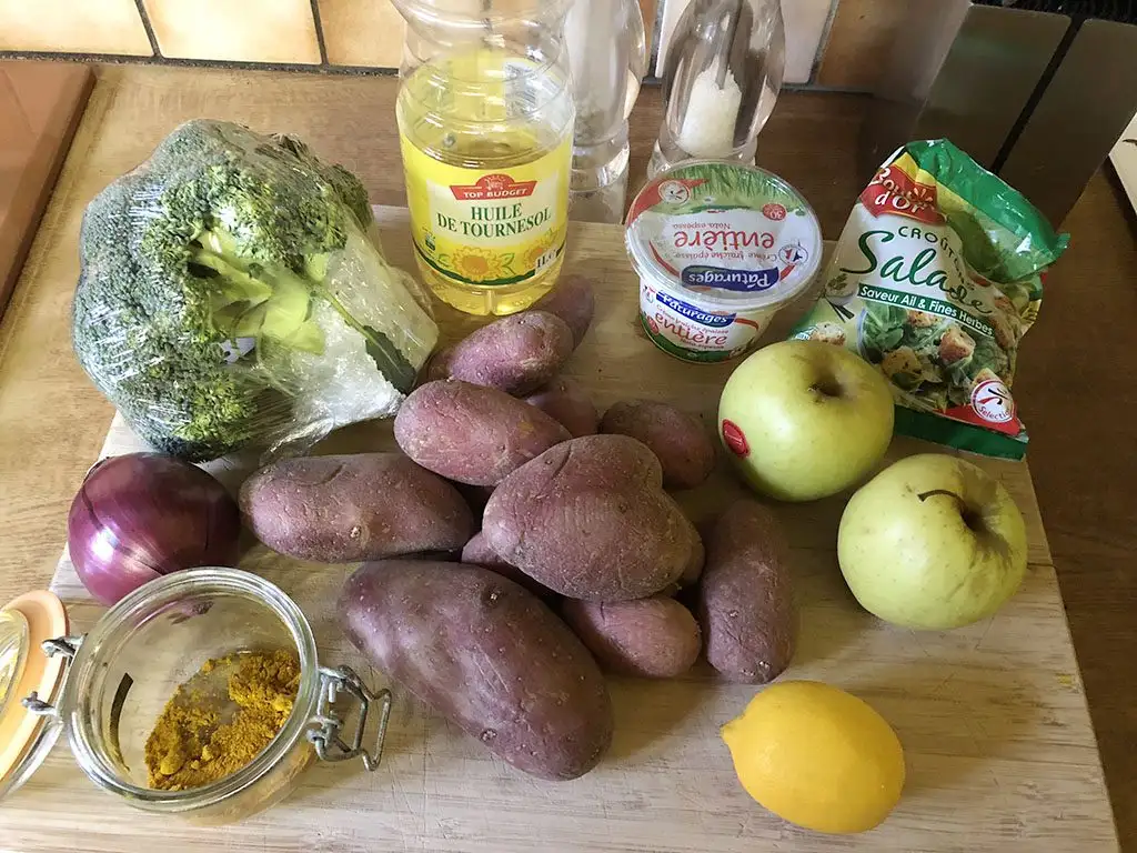 Curried red potato salad with broccoli ingredients