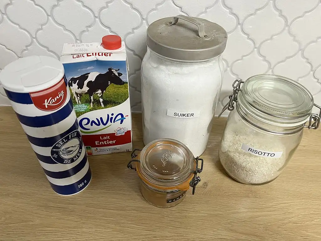 Old-fashioned rice pudding ingredients