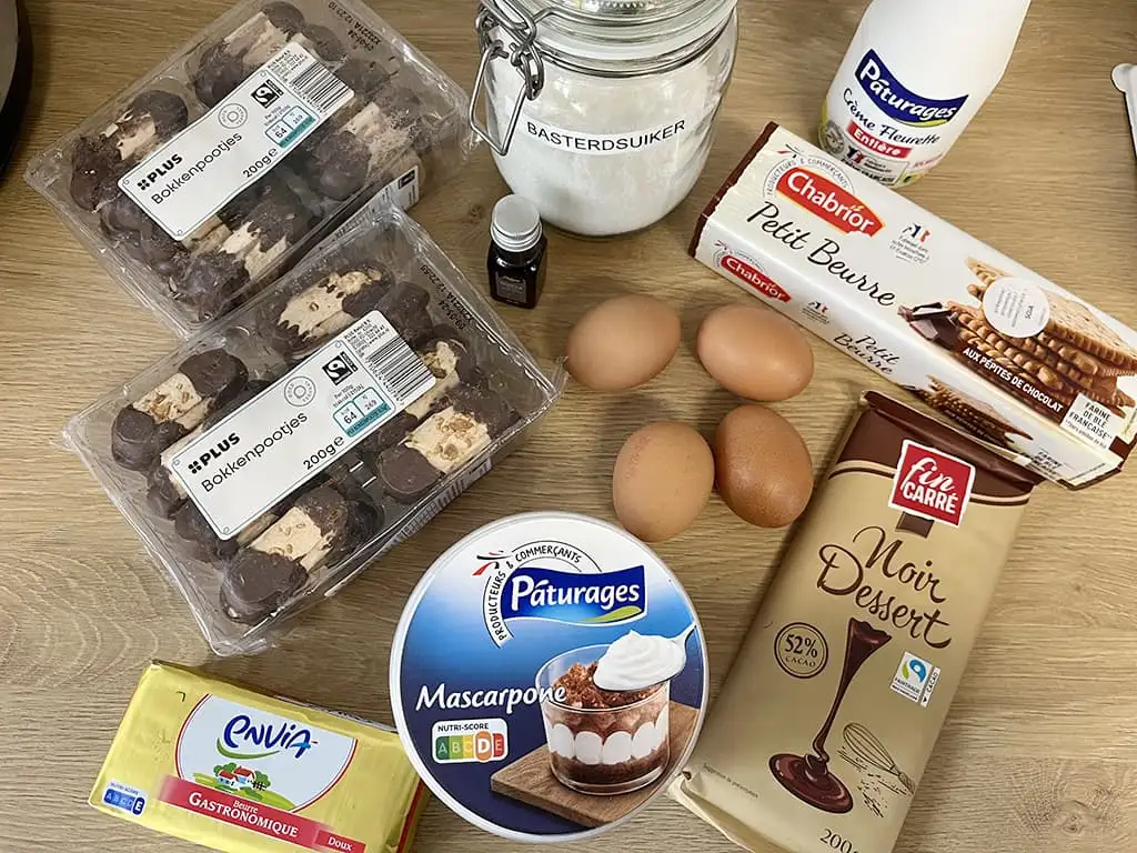 Dutch goat's feet cake (bokkenpootjestaart) ingredients