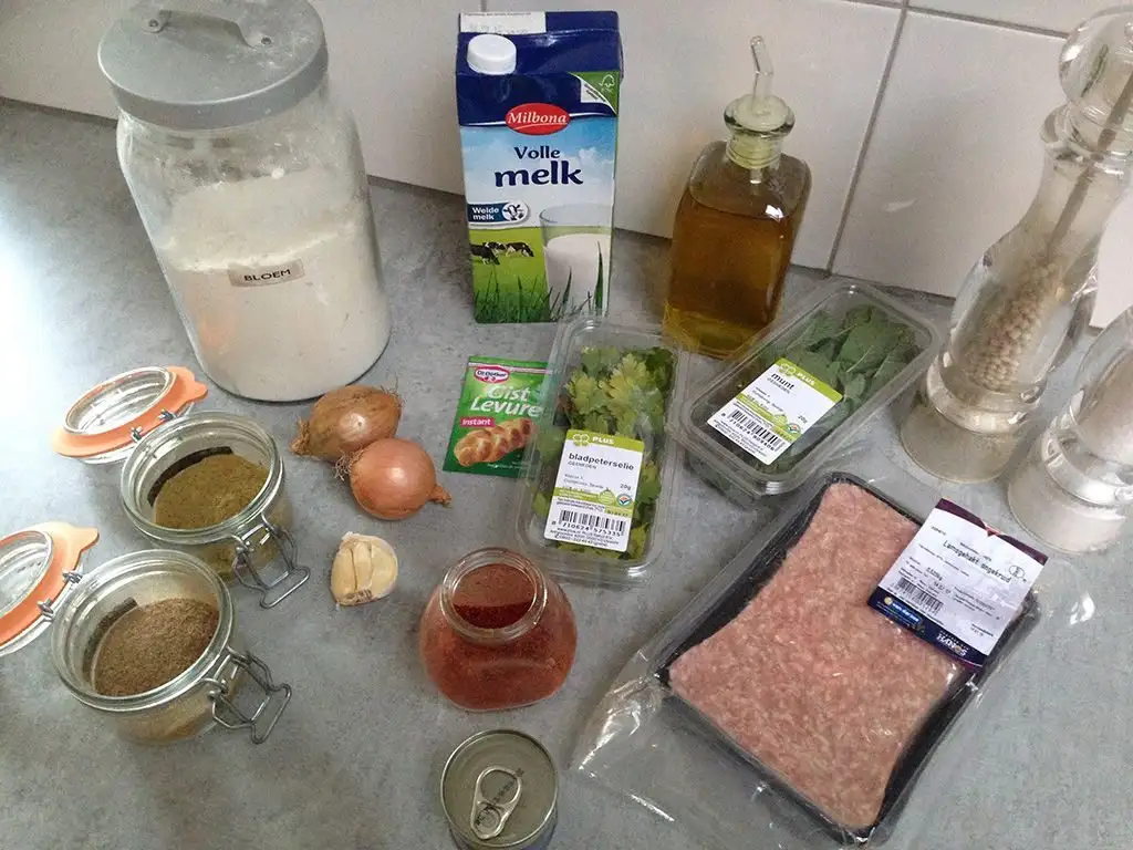 Turkish pide ingredients