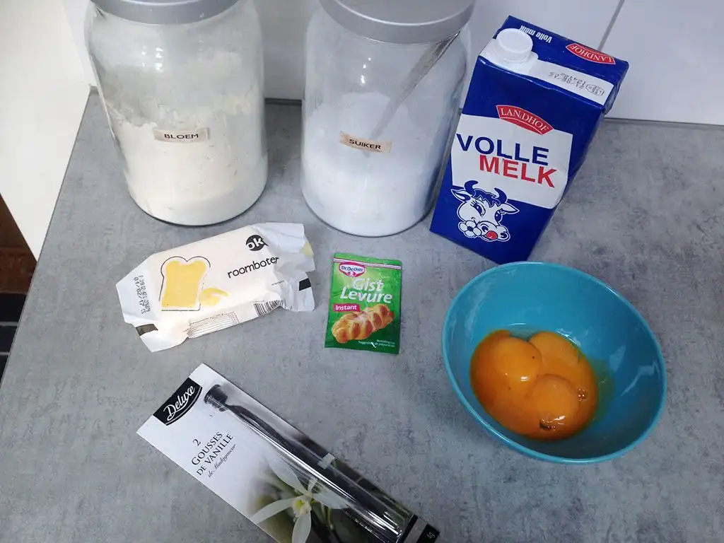 Dutch crumb pie - Kruimelvlaai ingredients