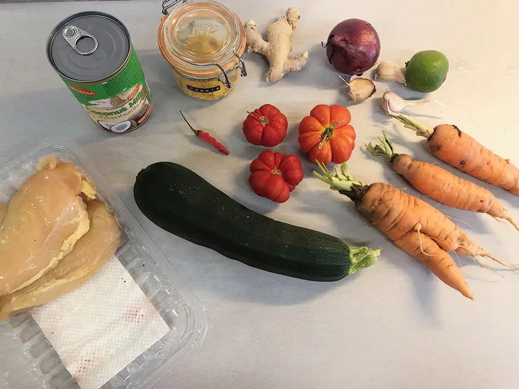 Chicken and zucchini coconut curry ingredients