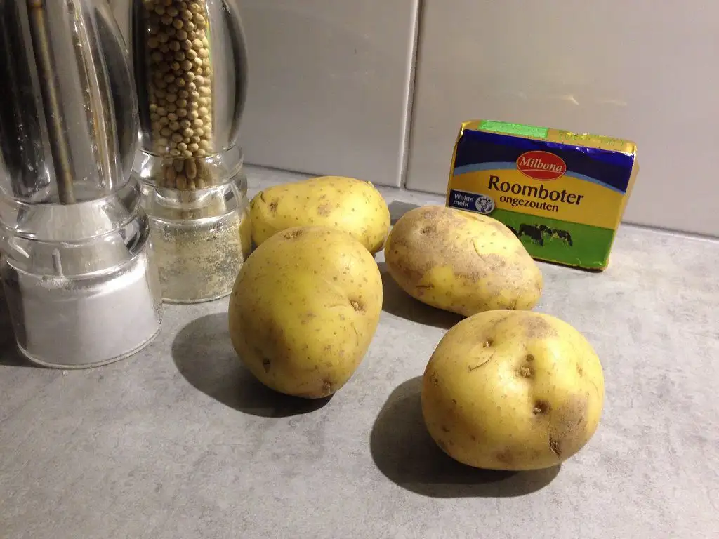 Hasselback potatoes ingredients
