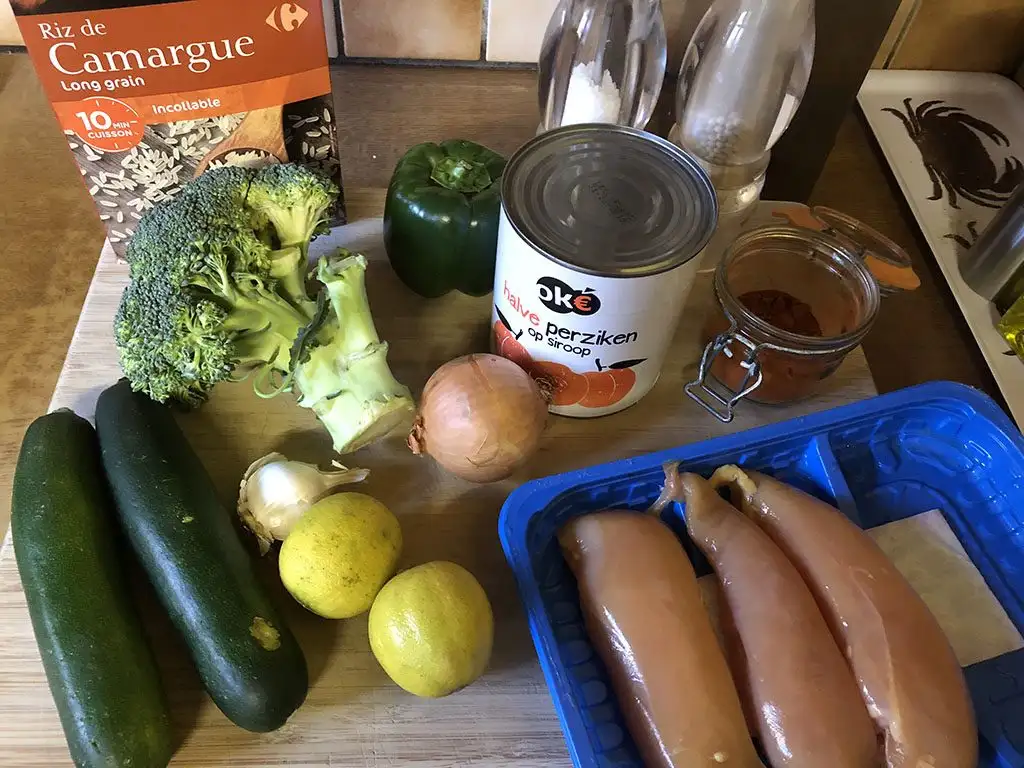 Sweet and sour chicken, vegetables and peaches ingredients