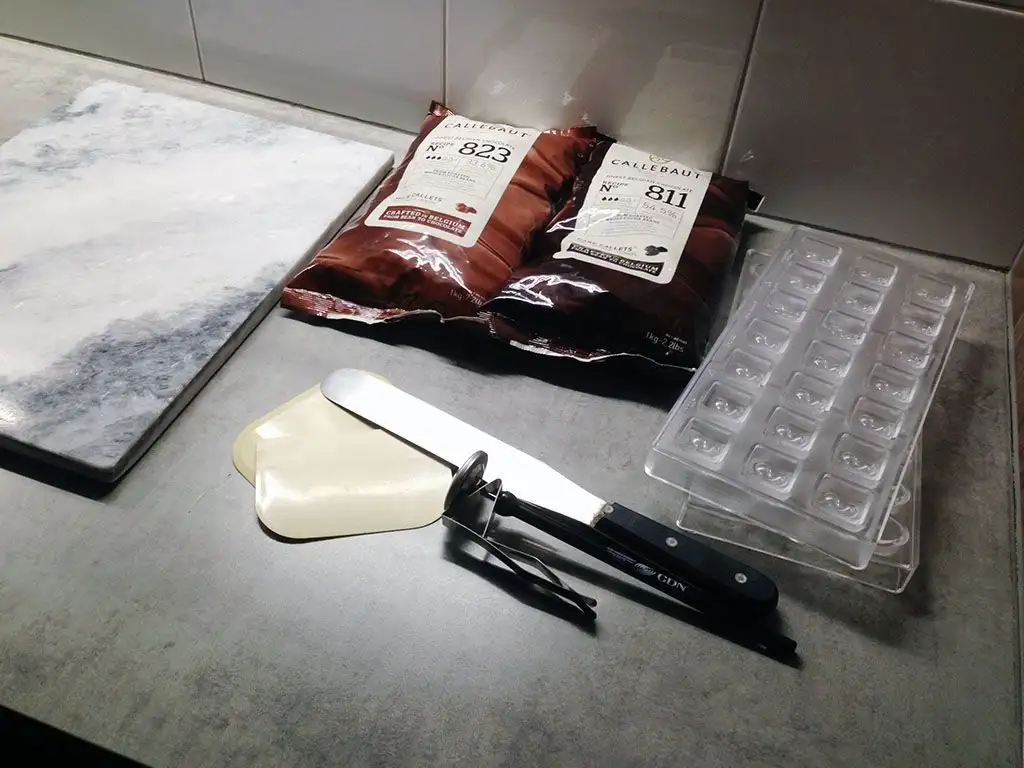 Make your own caramel filled chocolates ingredients