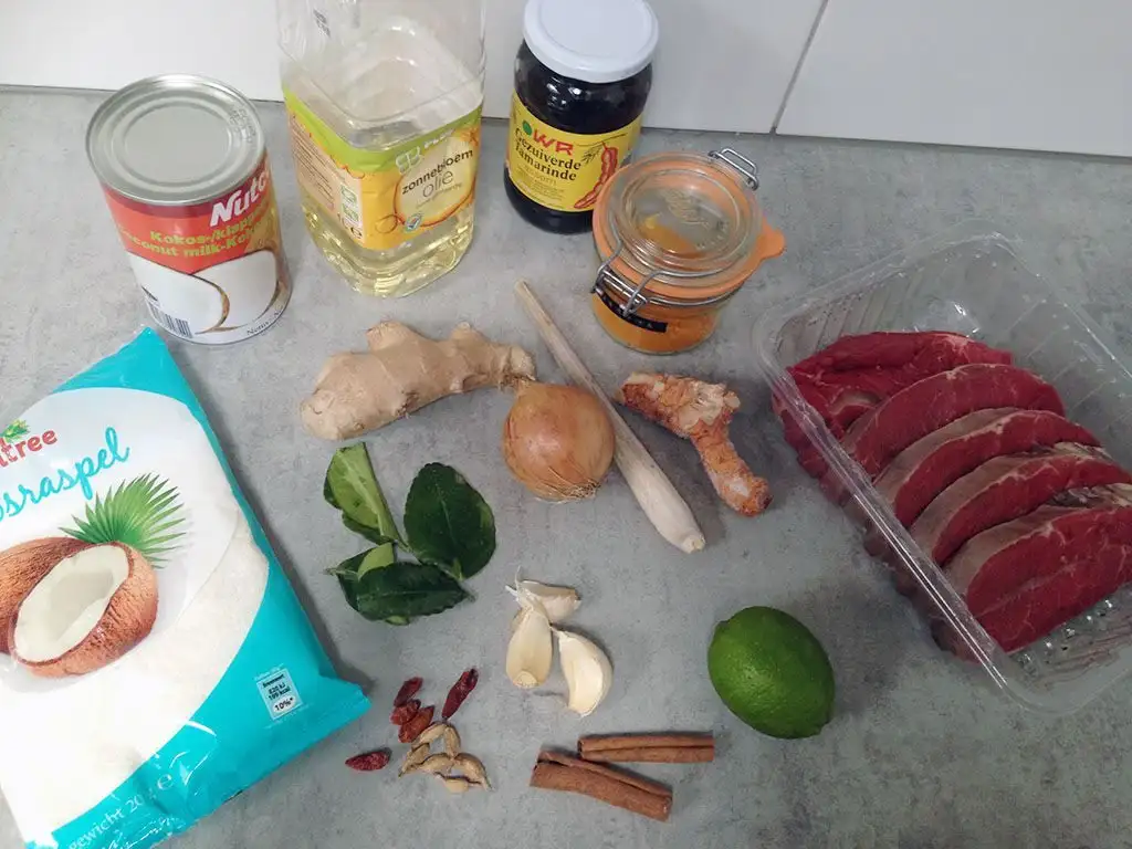 Indonesian rendang ingredients