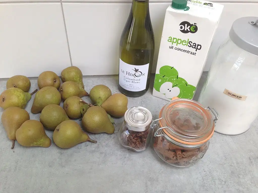 Poached pears in apple juice ingredients