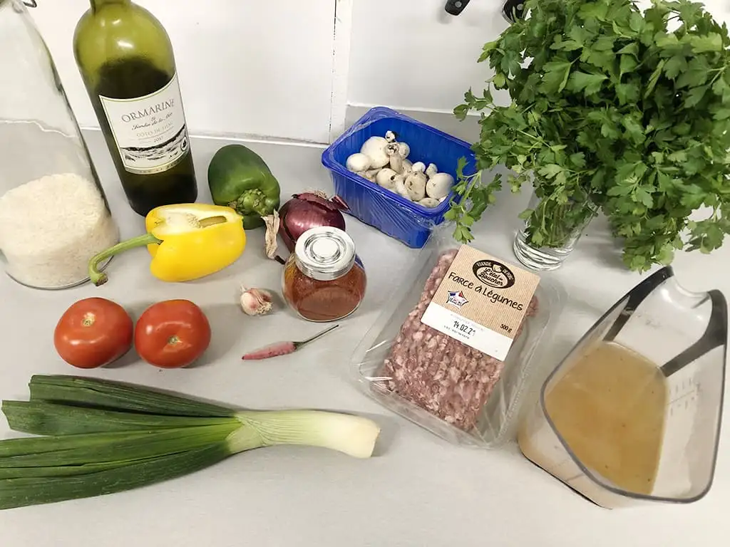 Spicy sausage rice ingredients