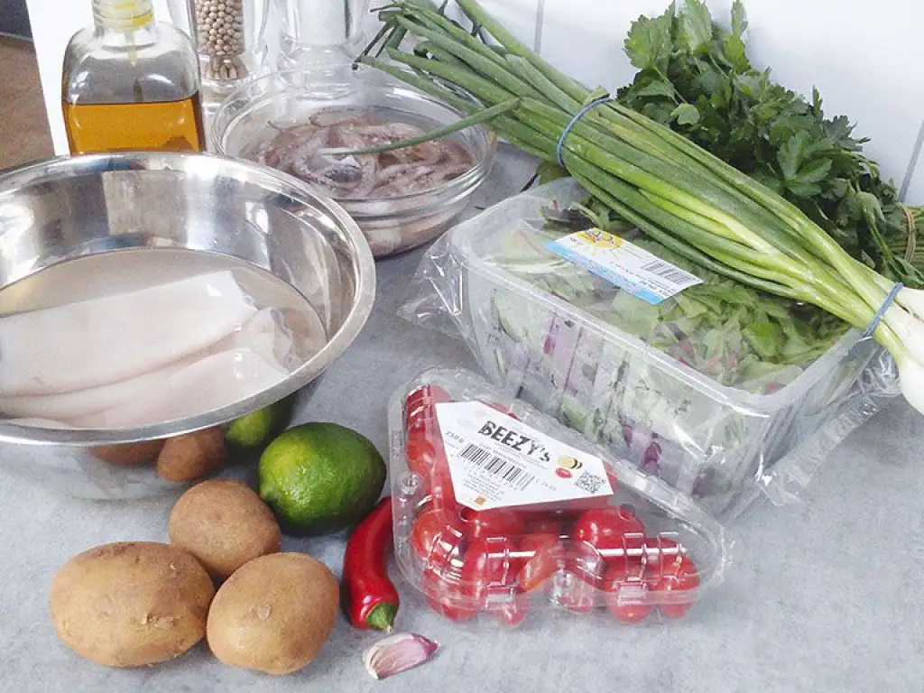Calamari salad ingredients