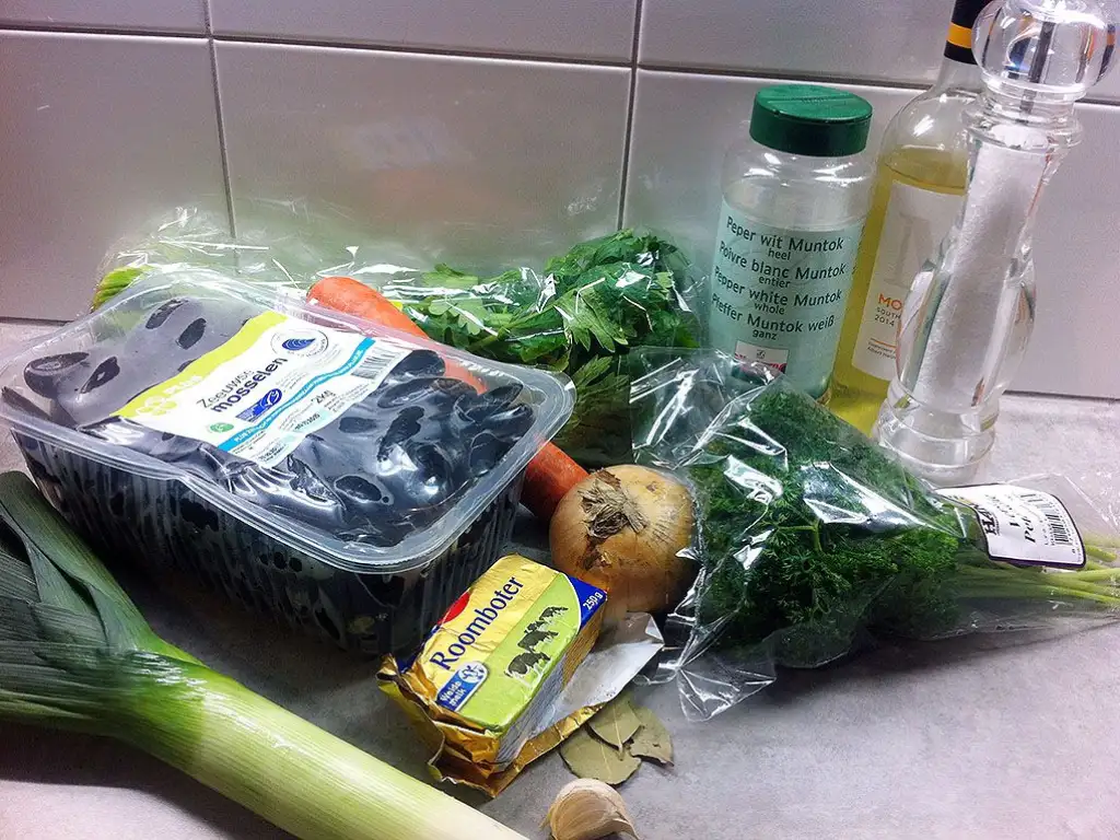 Dutch mussels ingredients
