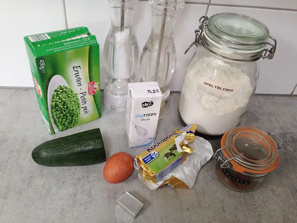 Vegetable soup with spelt dumplings ingredients