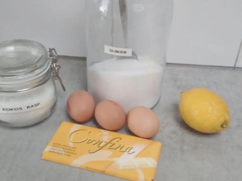 Coconut macaroons ingredients