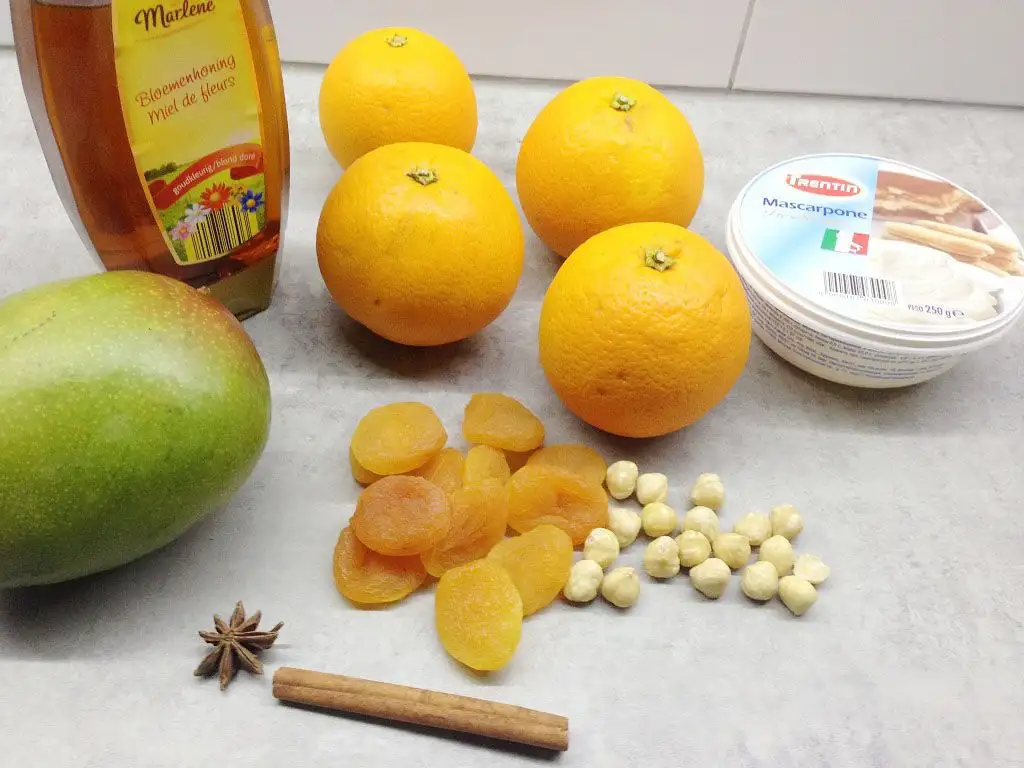 Warm apricots ingredients