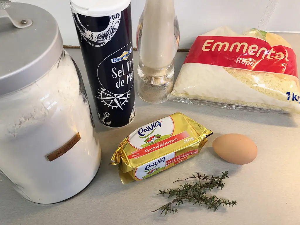 Savory cheese cookies ingredients