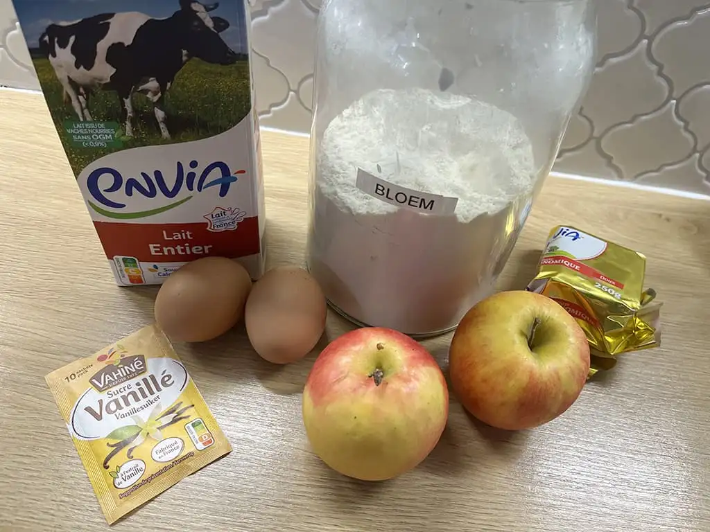 Apple pancakes ingredients