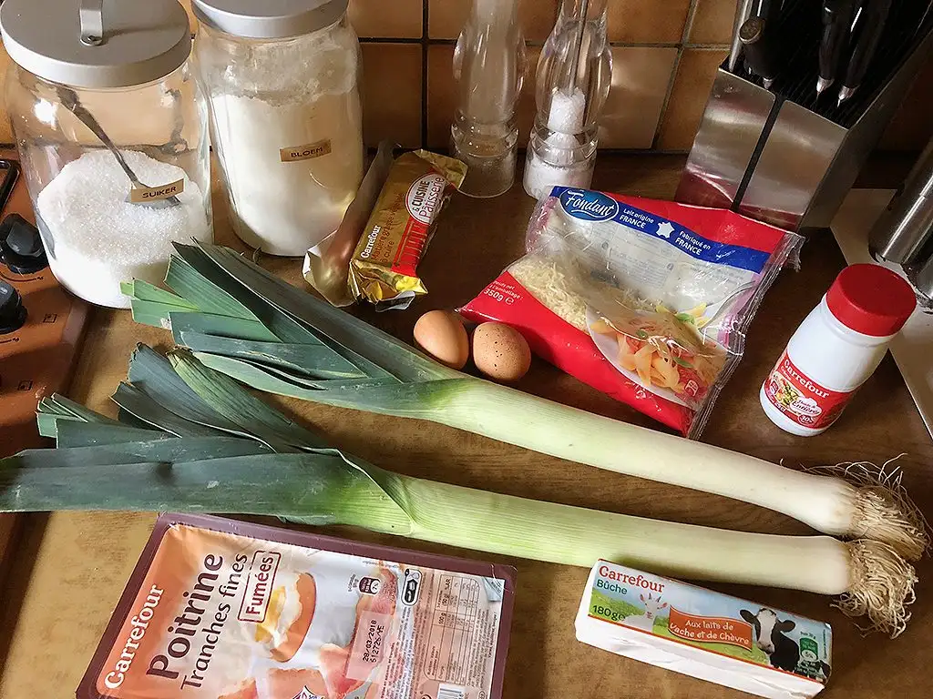 Leek and goat's cheese quiche ingredients