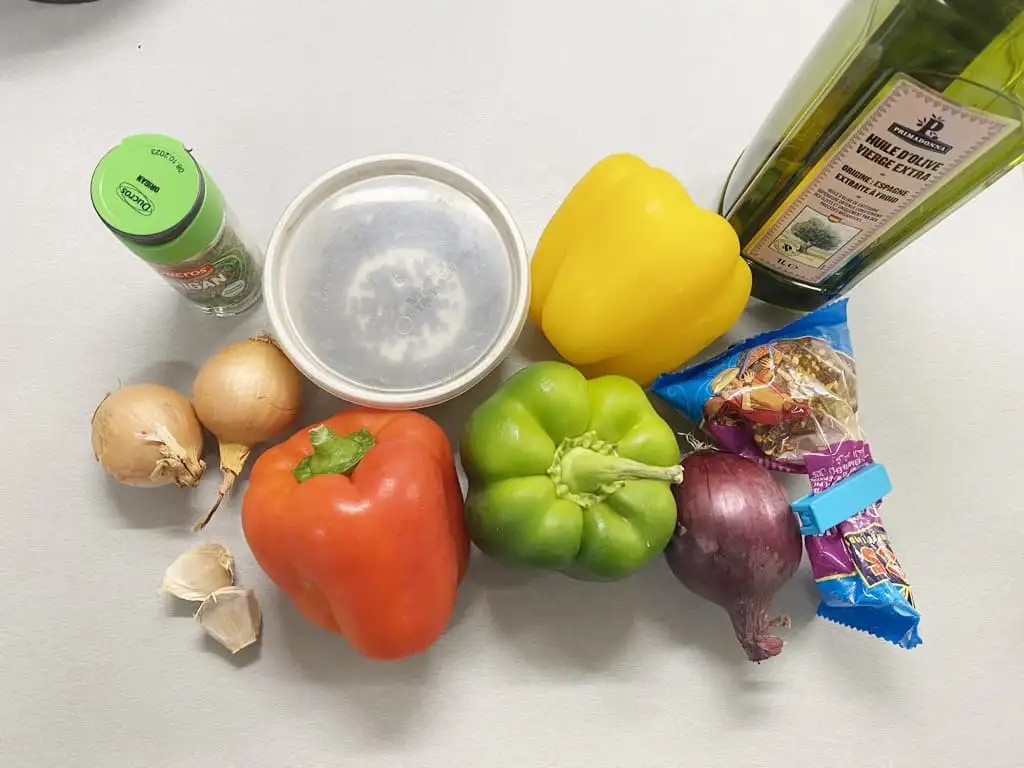 Sautéed pepper salad ingredients