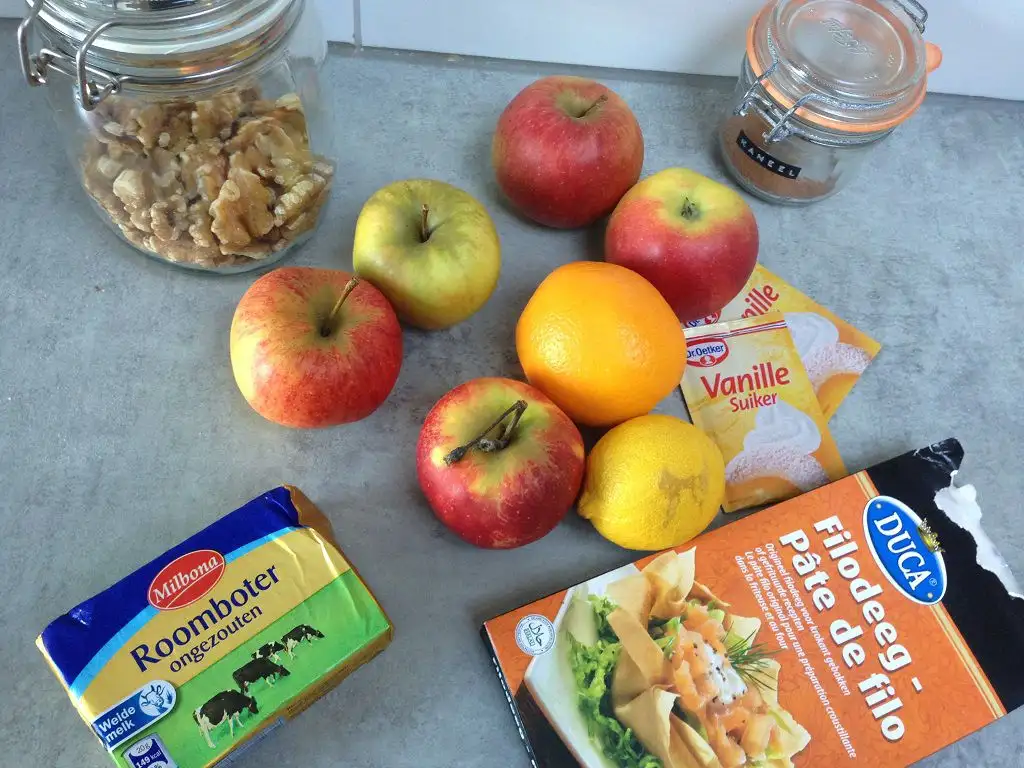 Mini apple pies ingredients