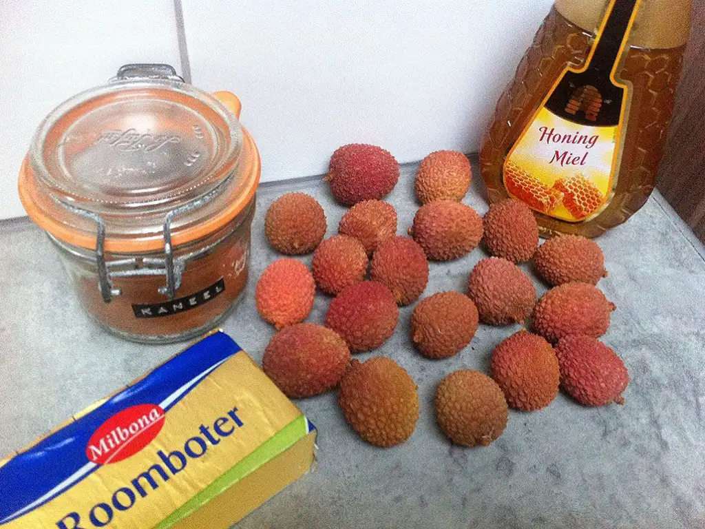Caramelized lychee ingredients