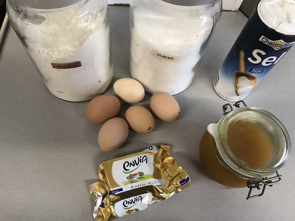 Jam sponge cake ingredients