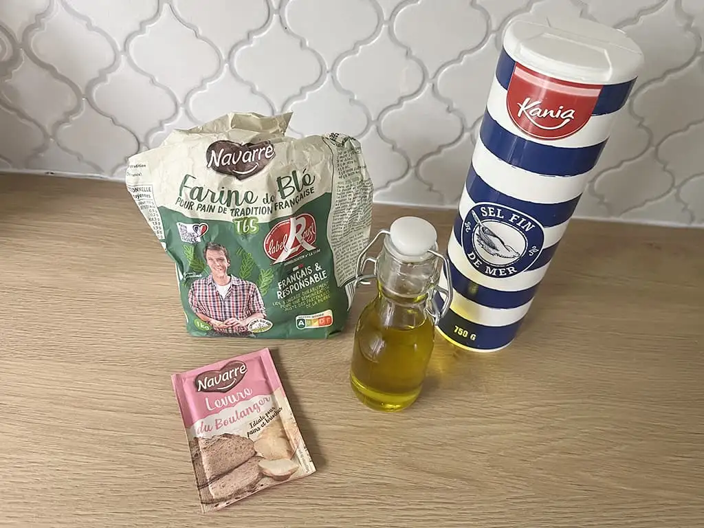Italian grissini breadsticks ingredients
